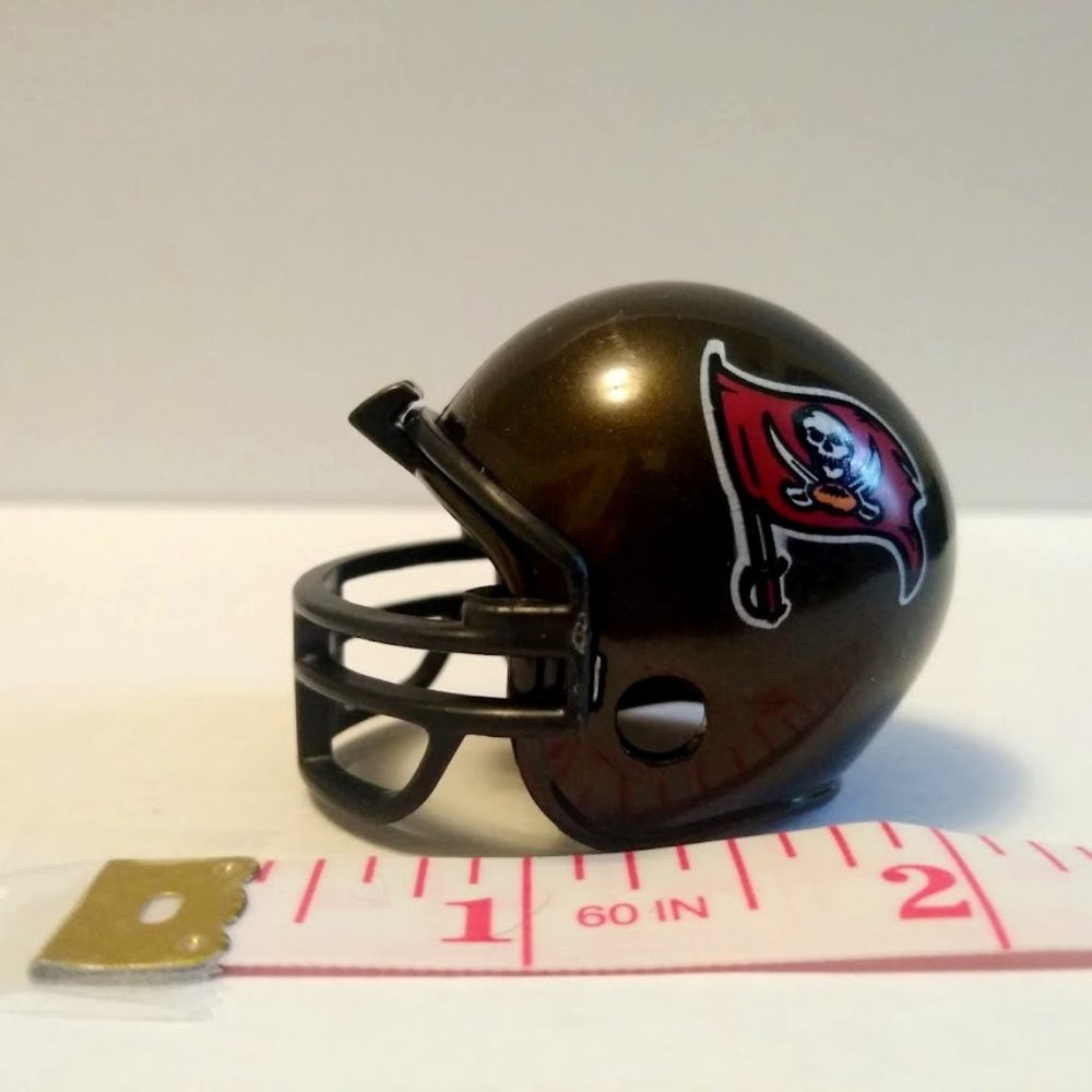 Riddell Tampa Bay Buccaneers Speed Pocket Pro Helmet
